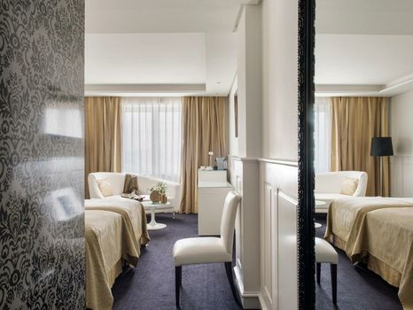 Hotel Colón Gran Meliá - The Leading Hotels of the World