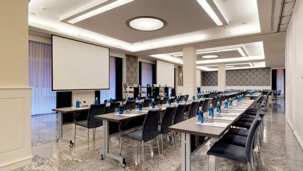 Hotel Colón Gran Meliá - The Leading Hotels of the World