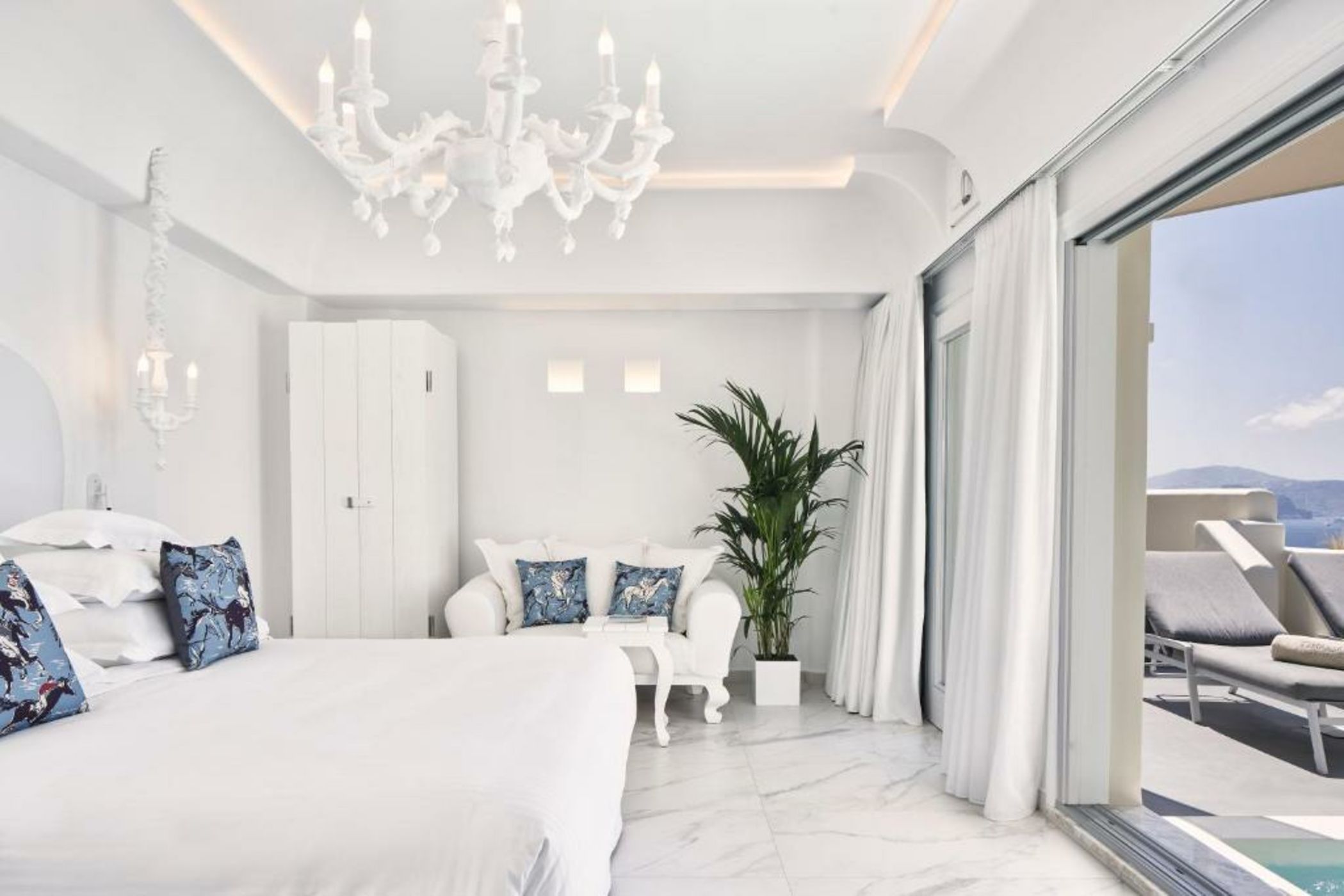 Canaves Oia Suites & Spa