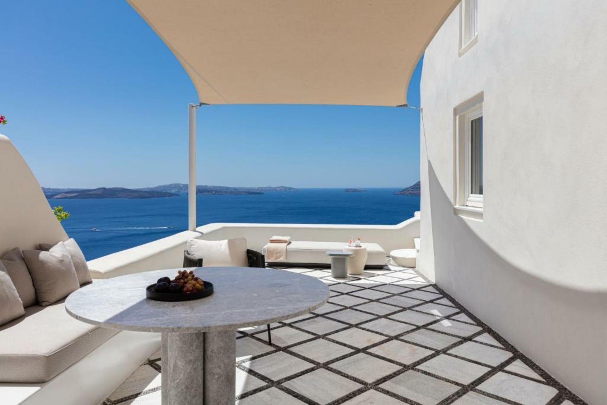 Canaves Oia Suites & Spa