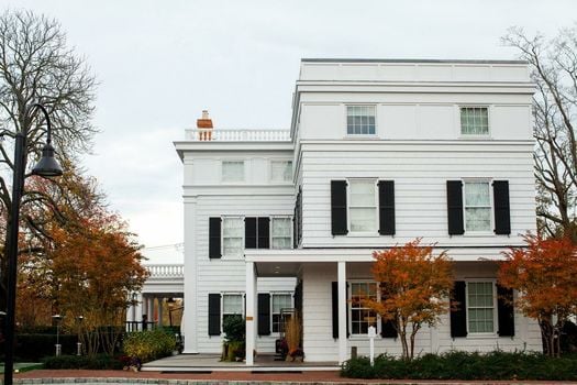 Topping Rose House