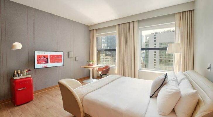Virgin Hotels Chicago