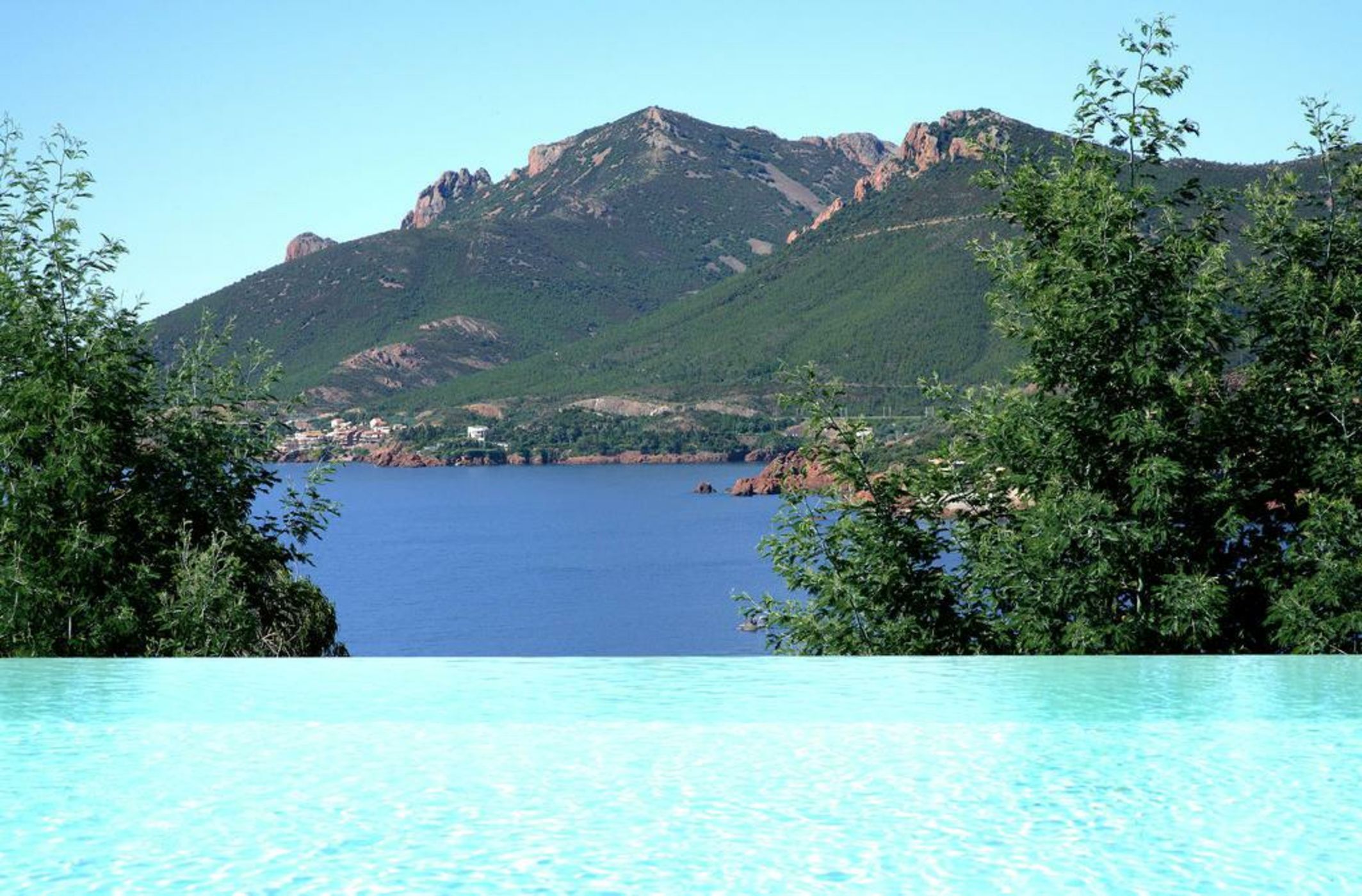 Tiara Yaktsa Côte d’Azur