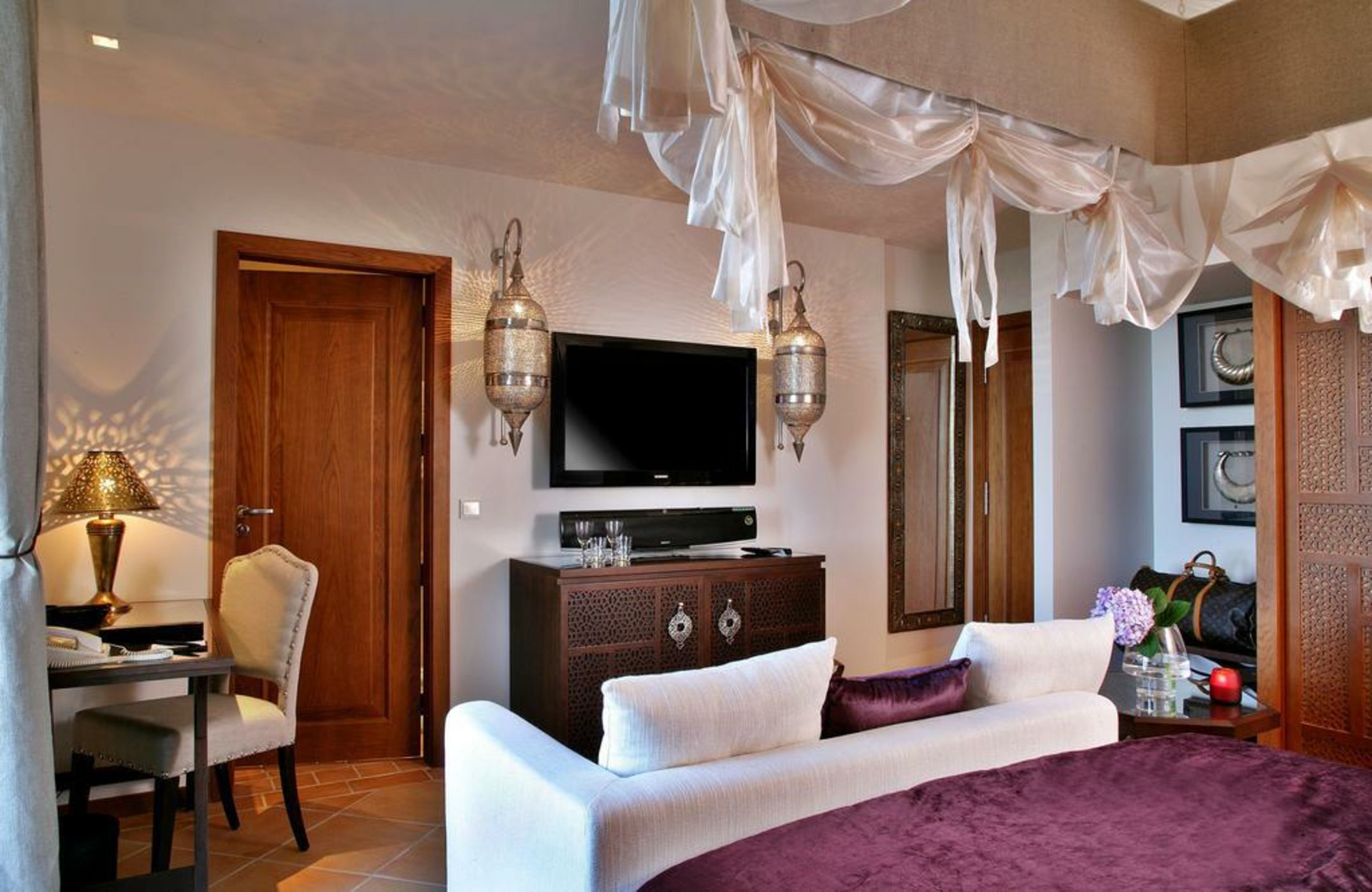 Tiara Yaktsa Côte d’Azur