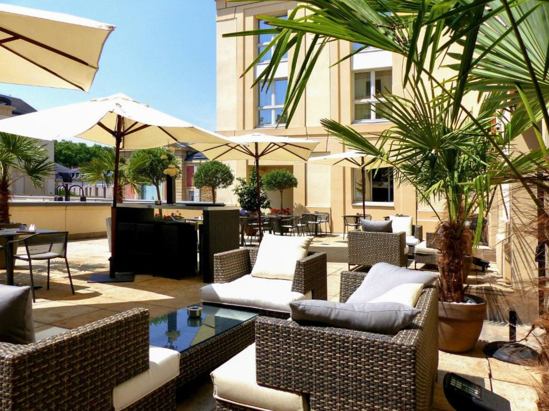 Le Louis Versailles Château - MGallery