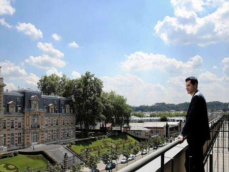 Le Louis Versailles Château - MGallery