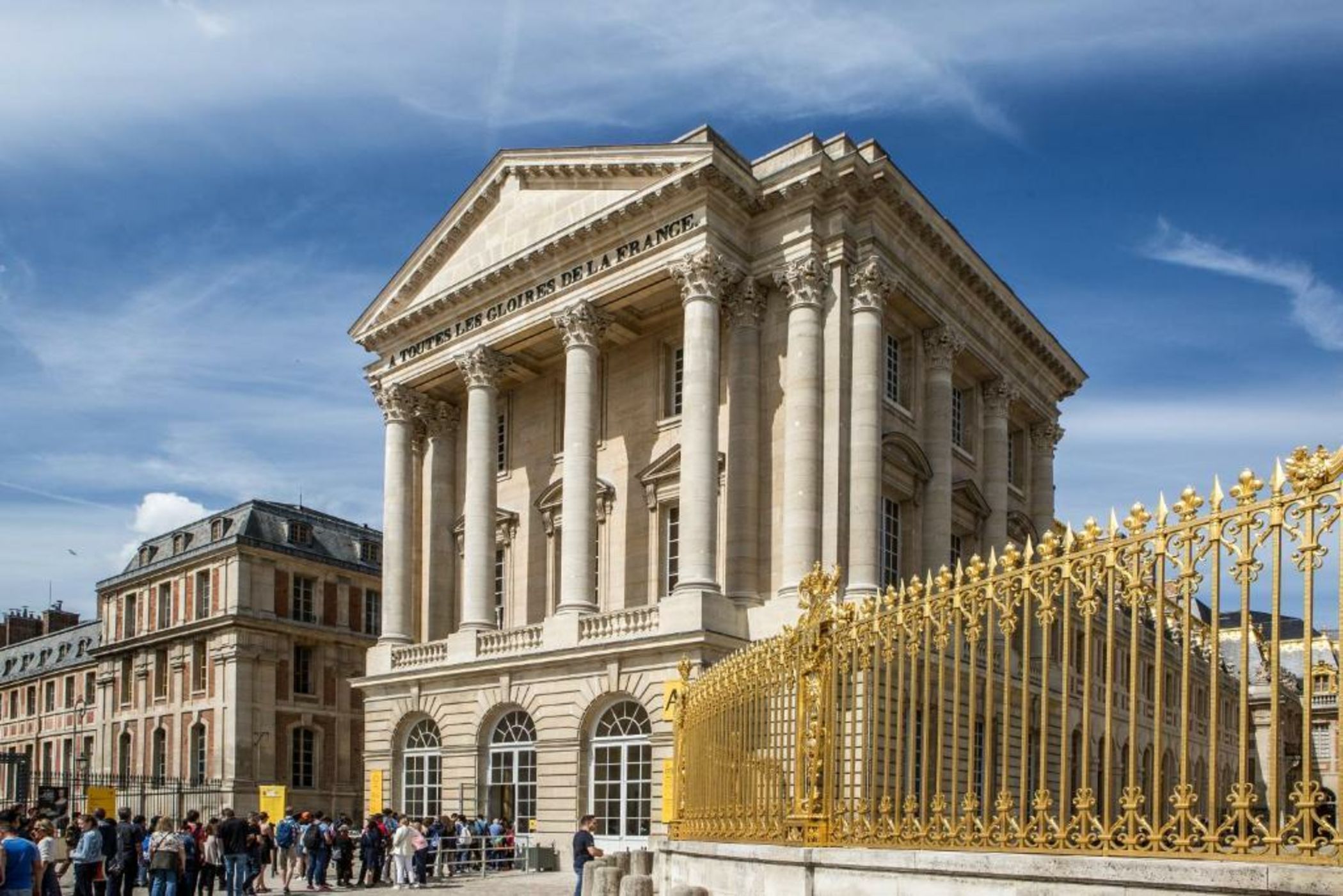 Le Louis Versailles Château - MGallery