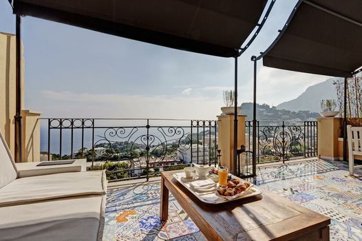 Capri Tiberio Palace