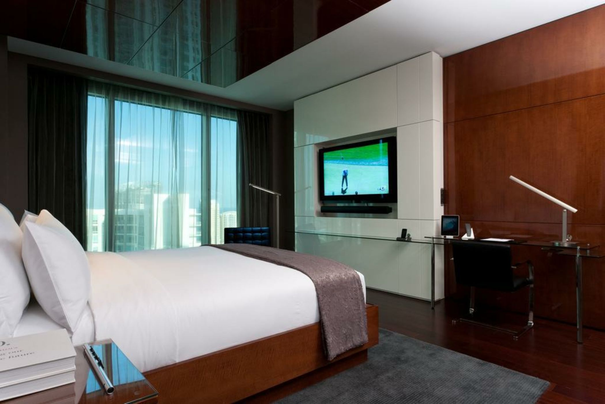 Hotel Beaux Arts, Autograph Collection