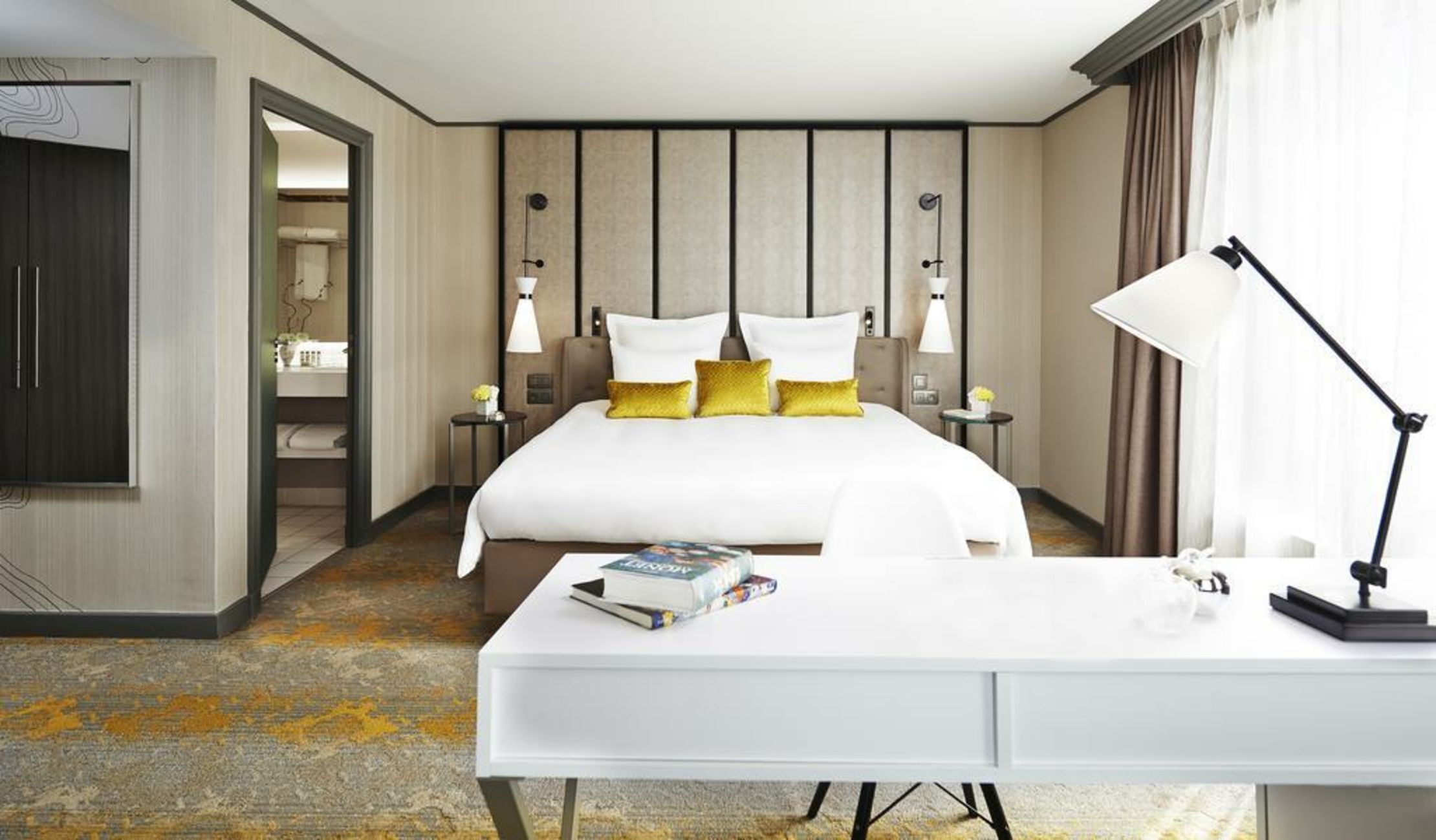 Renaissance Paris La Defense Hotel