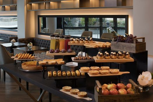 Renaissance Paris La Defense Hotel