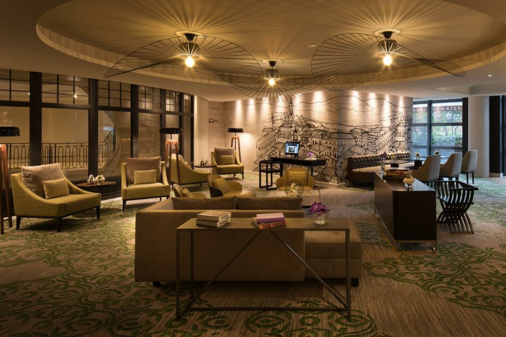 Renaissance Paris La Defense Hotel