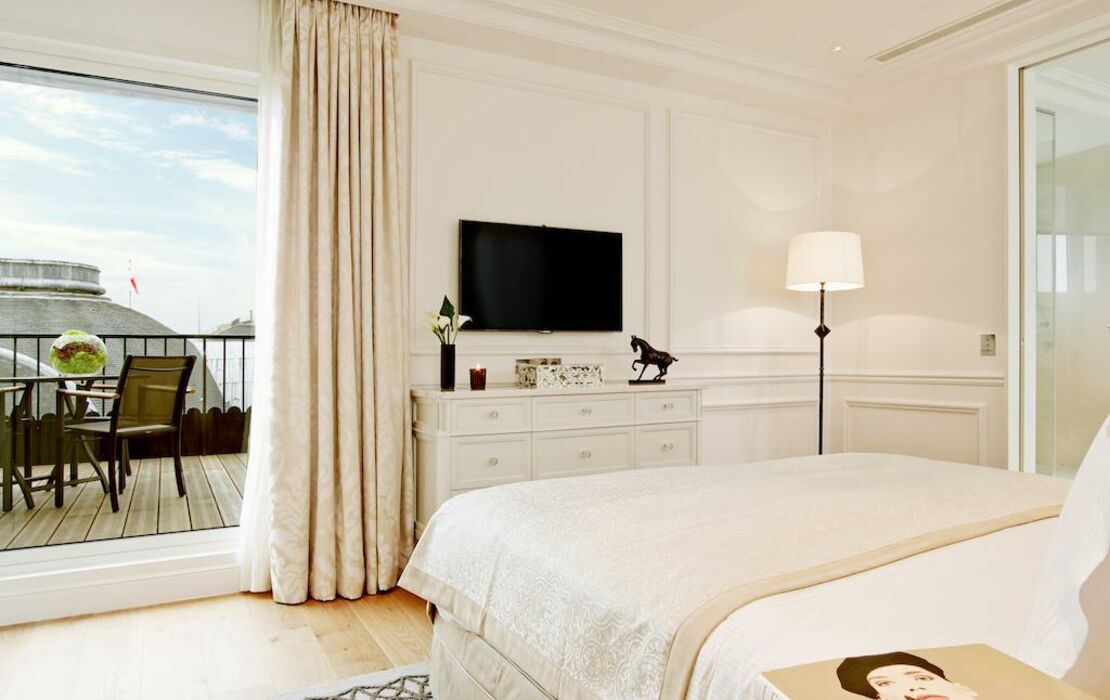 Grand H tel Du Palais Royal a Design Boutique Hotel Paris France