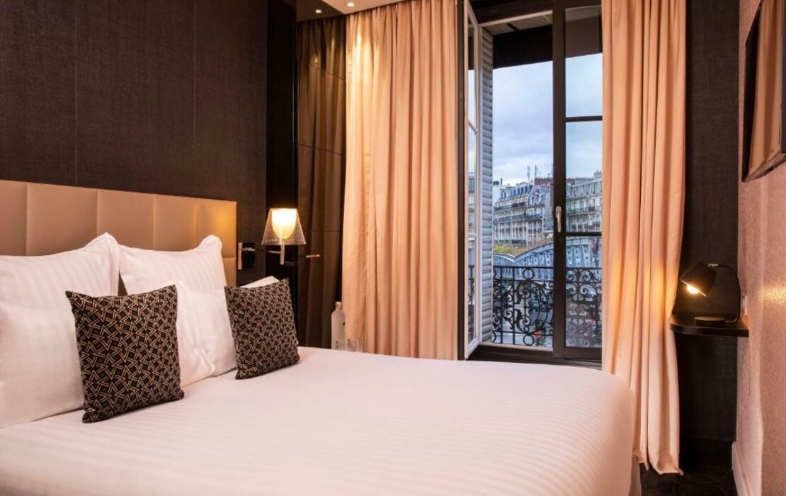 First hotel discount