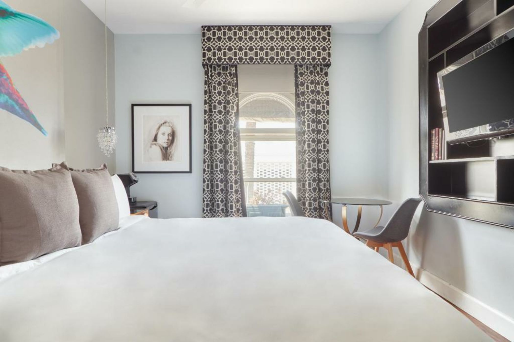 Sonder l The Crescent