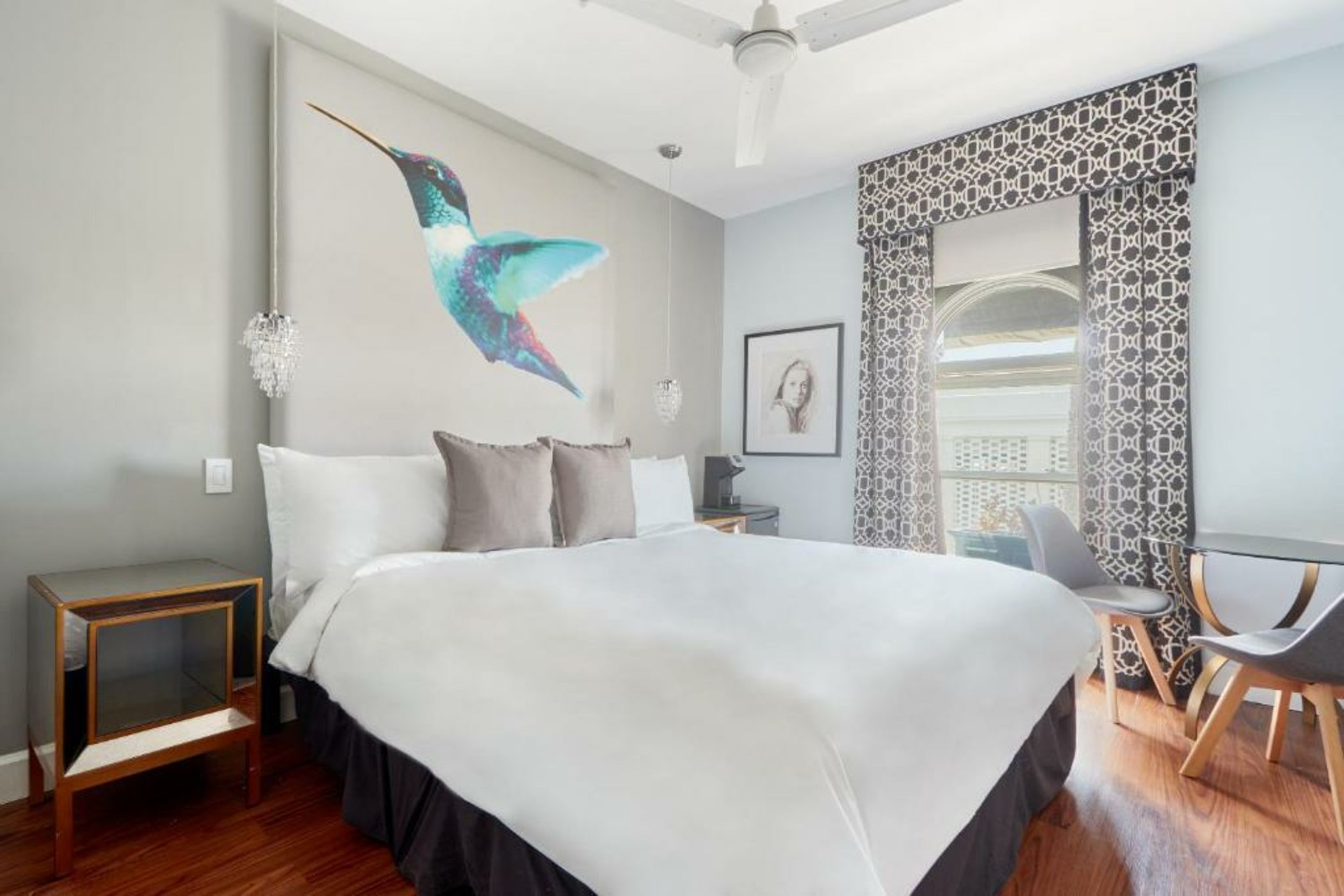 Sonder l The Crescent