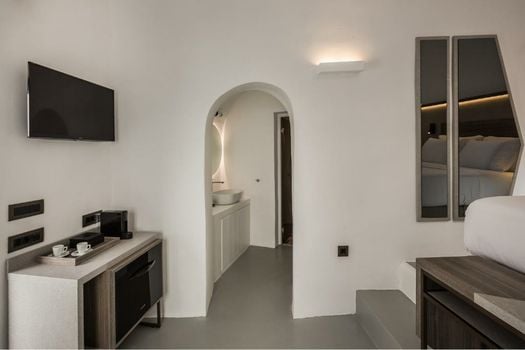 Sun Rocks Boutique Hotel