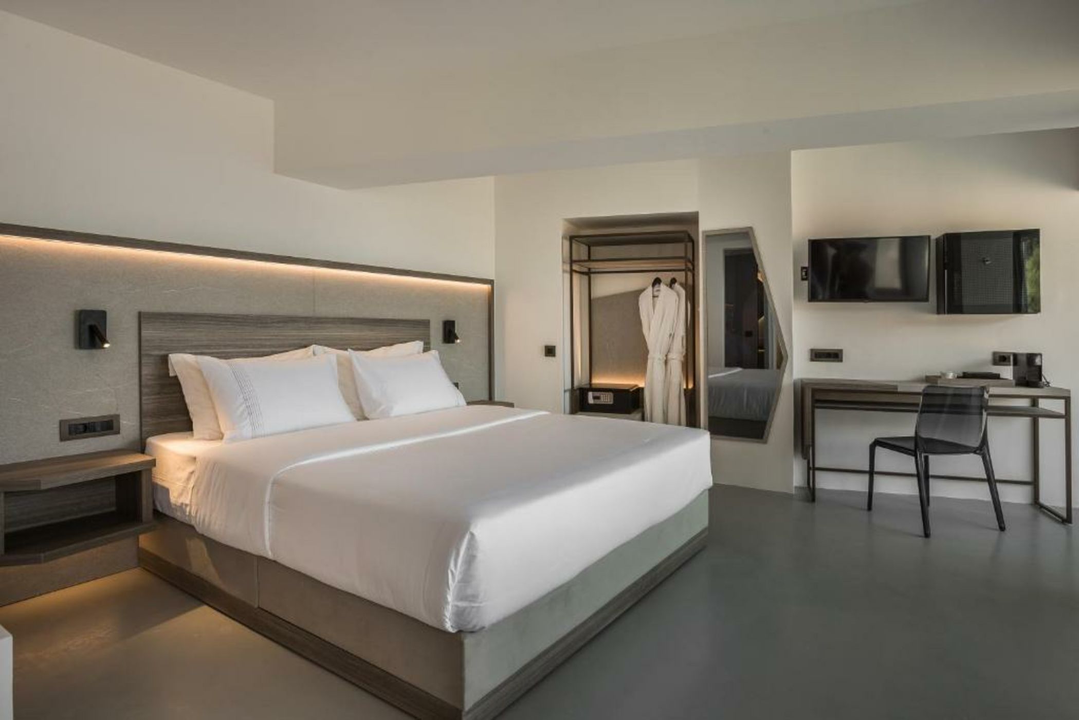 Sun Rocks Boutique Hotel