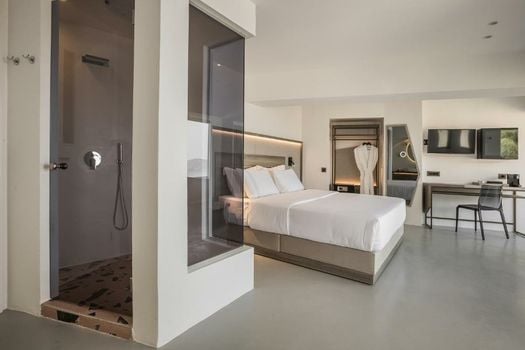 Sun Rocks Boutique Hotel