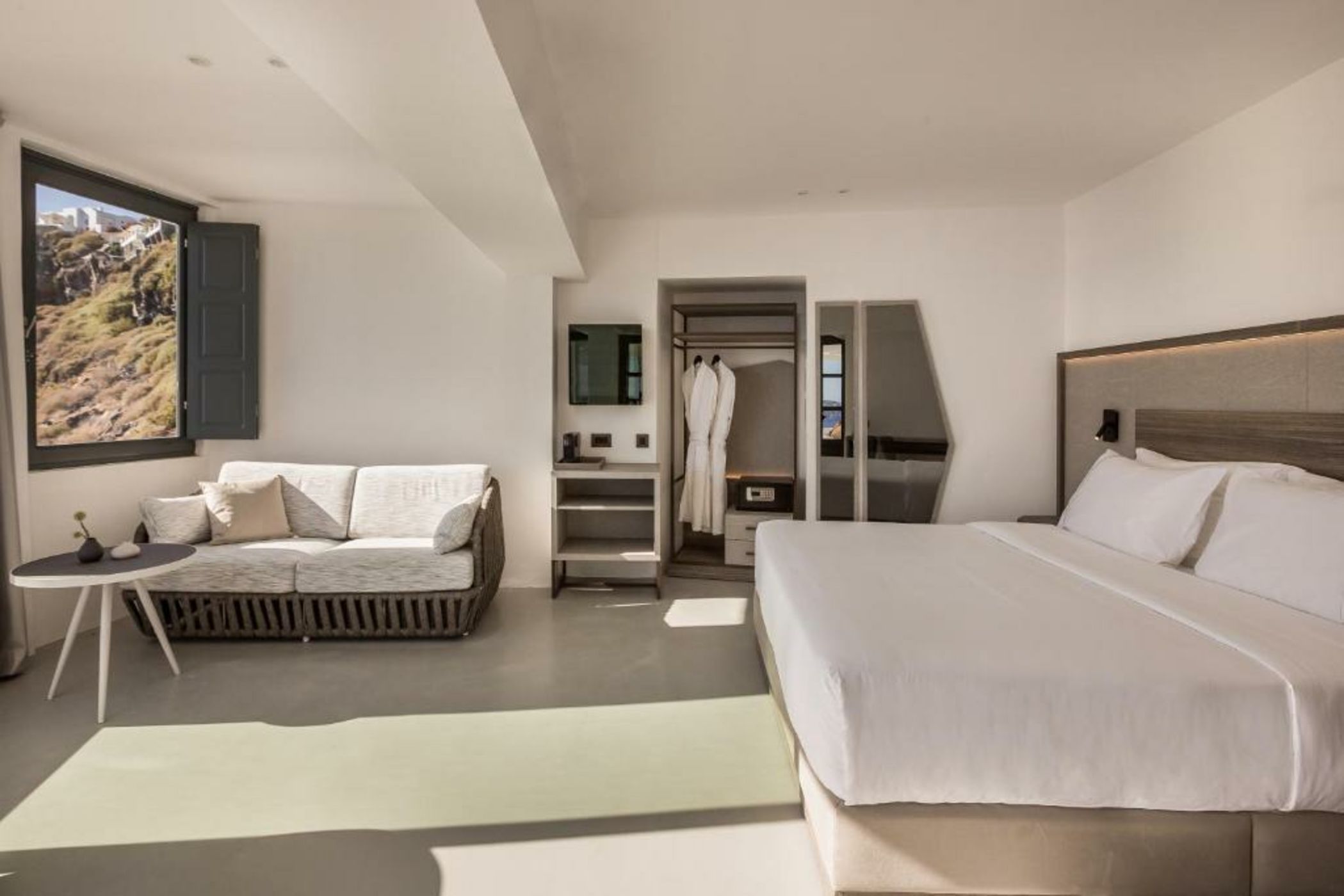 Sun Rocks Boutique Hotel