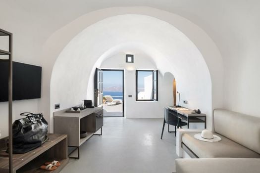 Sun Rocks Boutique Hotel