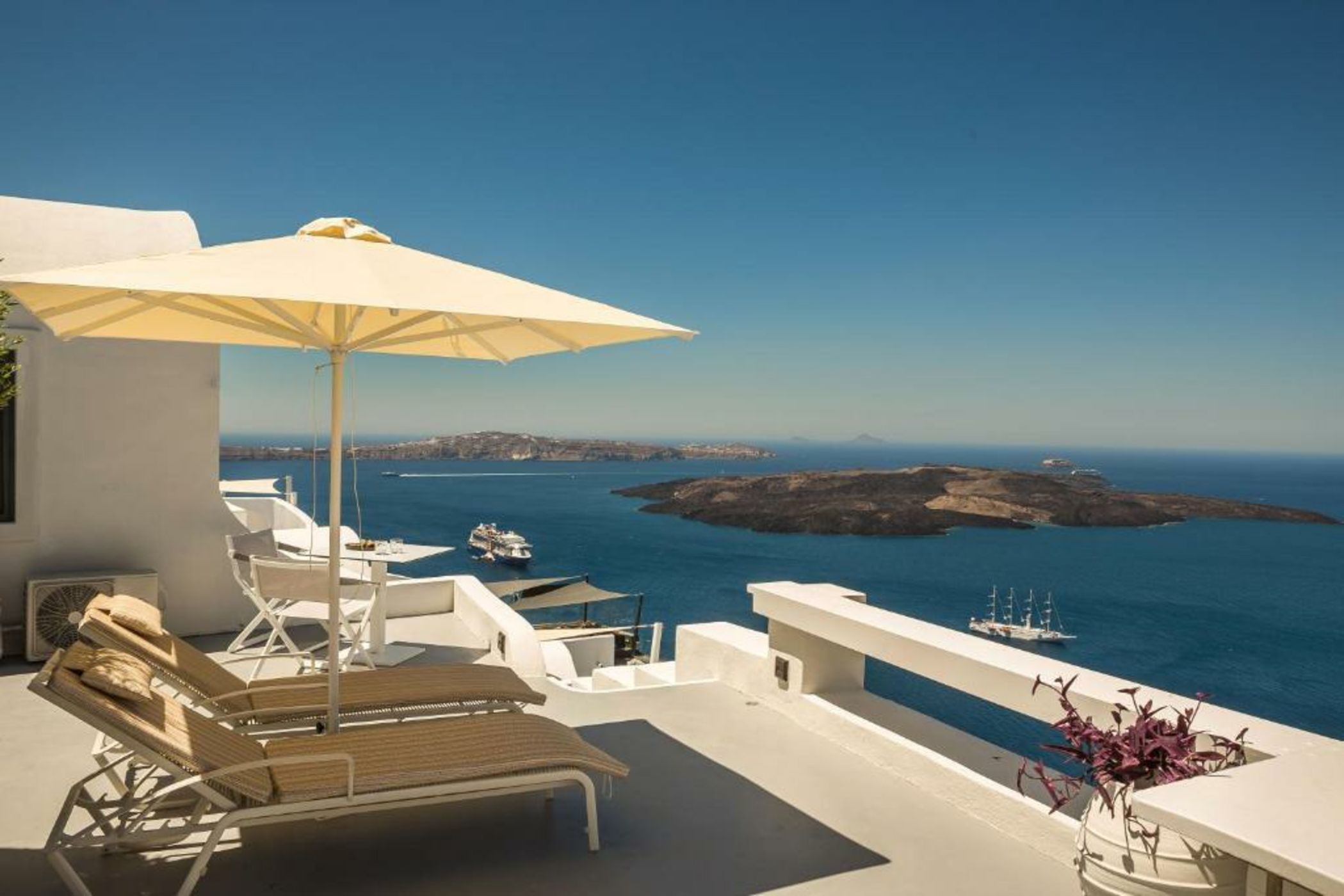 Sun Rocks Boutique Hotel