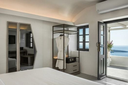 Sun Rocks Boutique Hotel