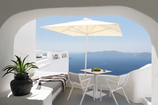 Sun Rocks Boutique Hotel