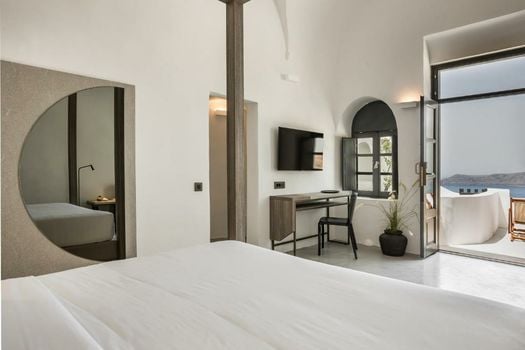 Sun Rocks Boutique Hotel