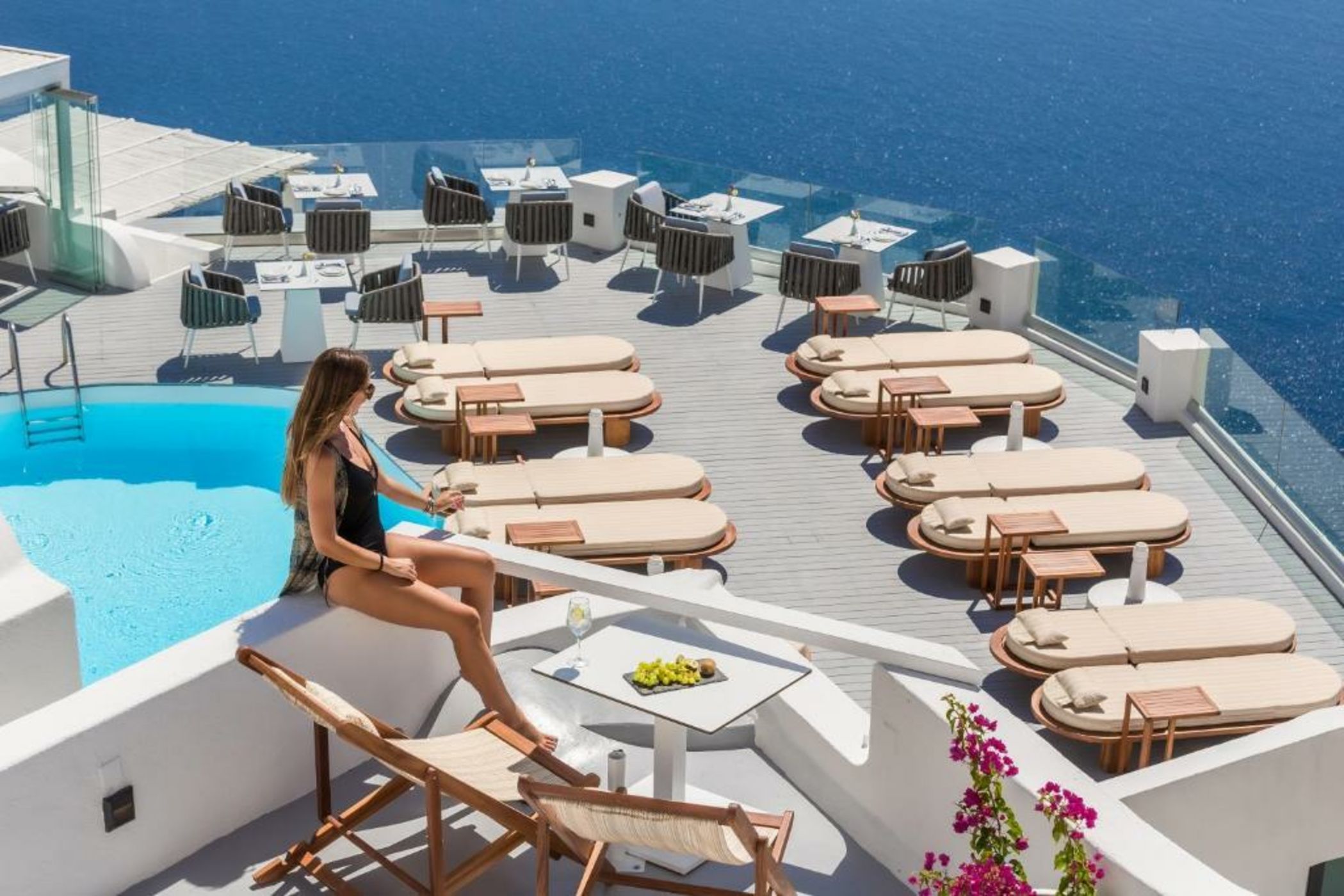 Sun Rocks Boutique Hotel