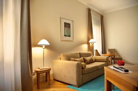 Tomtom Suites