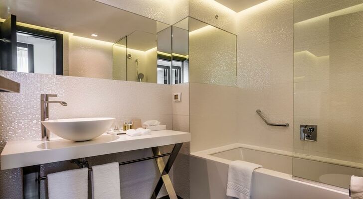 Alexander Tel Aviv Hotel