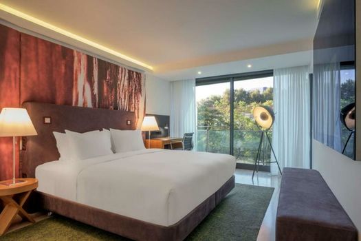 DoubleTree by Hilton Lisbon Fontana Park