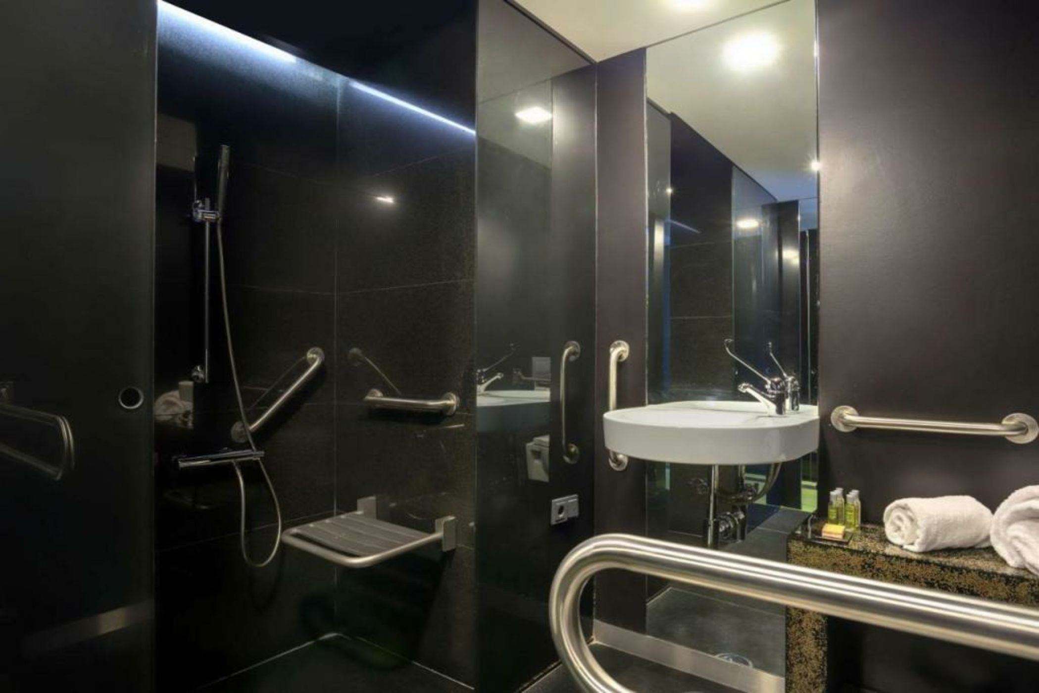 DoubleTree by Hilton Lisbon Fontana Park