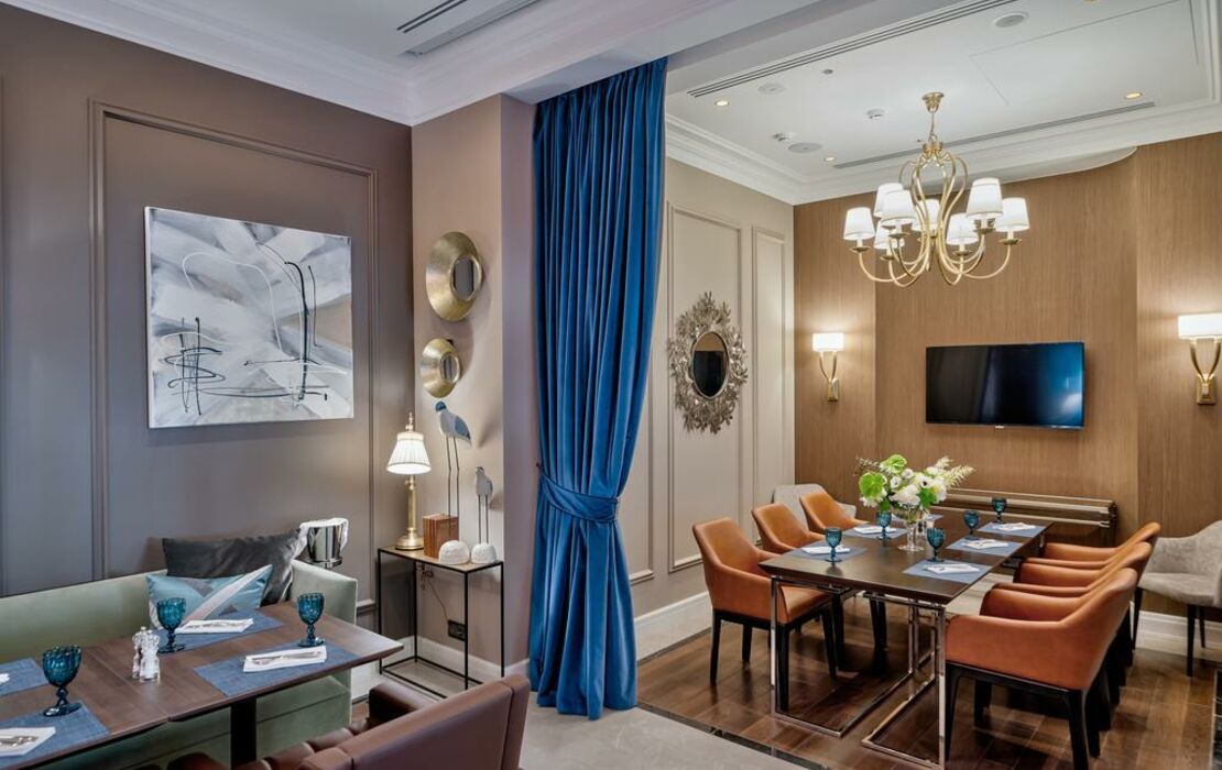 Chekhoff Hotel Moscow, Curio Collection By Hilton
