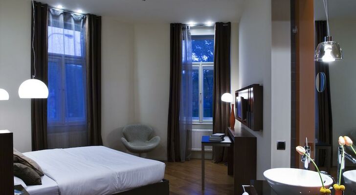 987 Design Prague Hotel