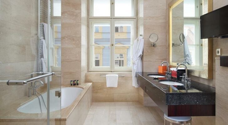 Mandarin Oriental, Prague