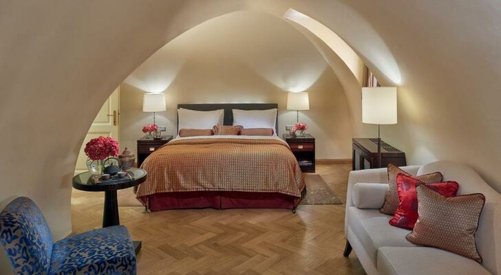 Mandarin Oriental, Prague