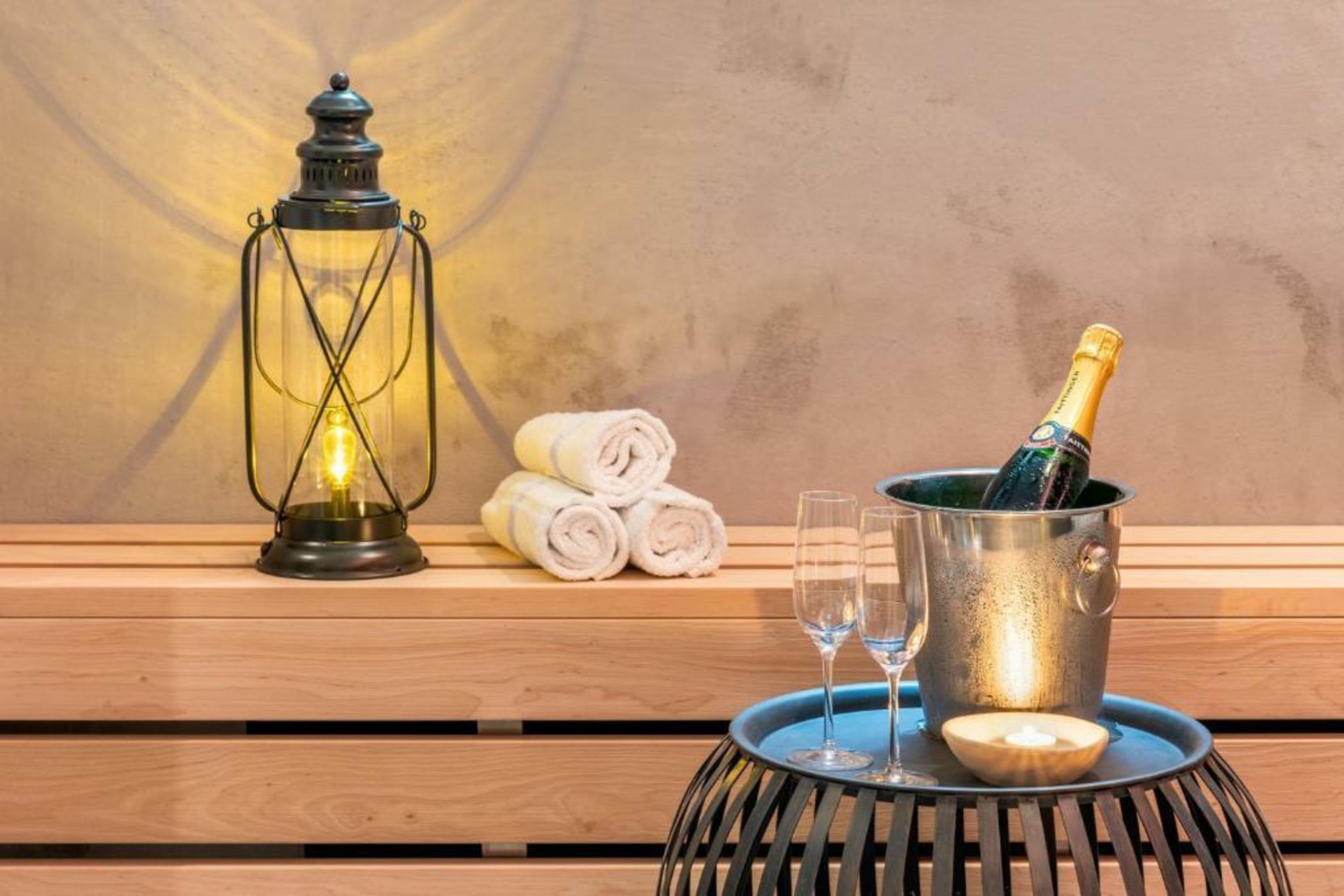 MOSAIC HOUSE Design Hotel