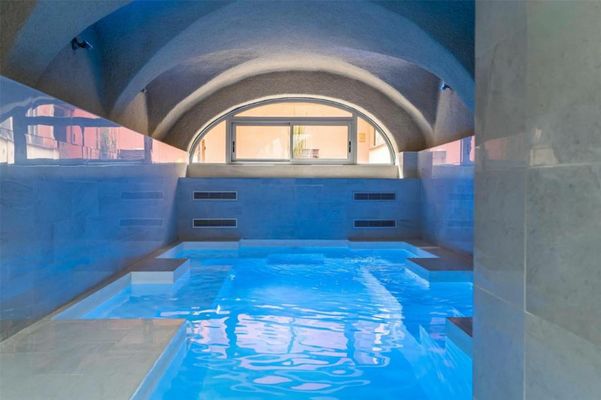 Cour des Loges Lyon, A Radisson Collection Hotel