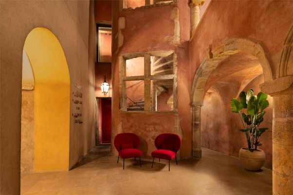 Cour des Loges Lyon, A Radisson Collection Hotel