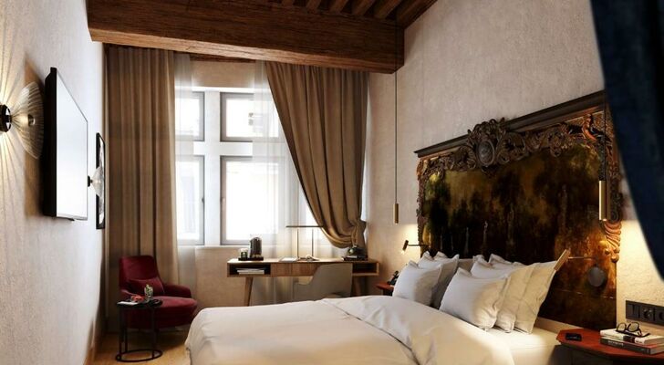 Cour des Loges Lyon, a Radisson Collection Hotel