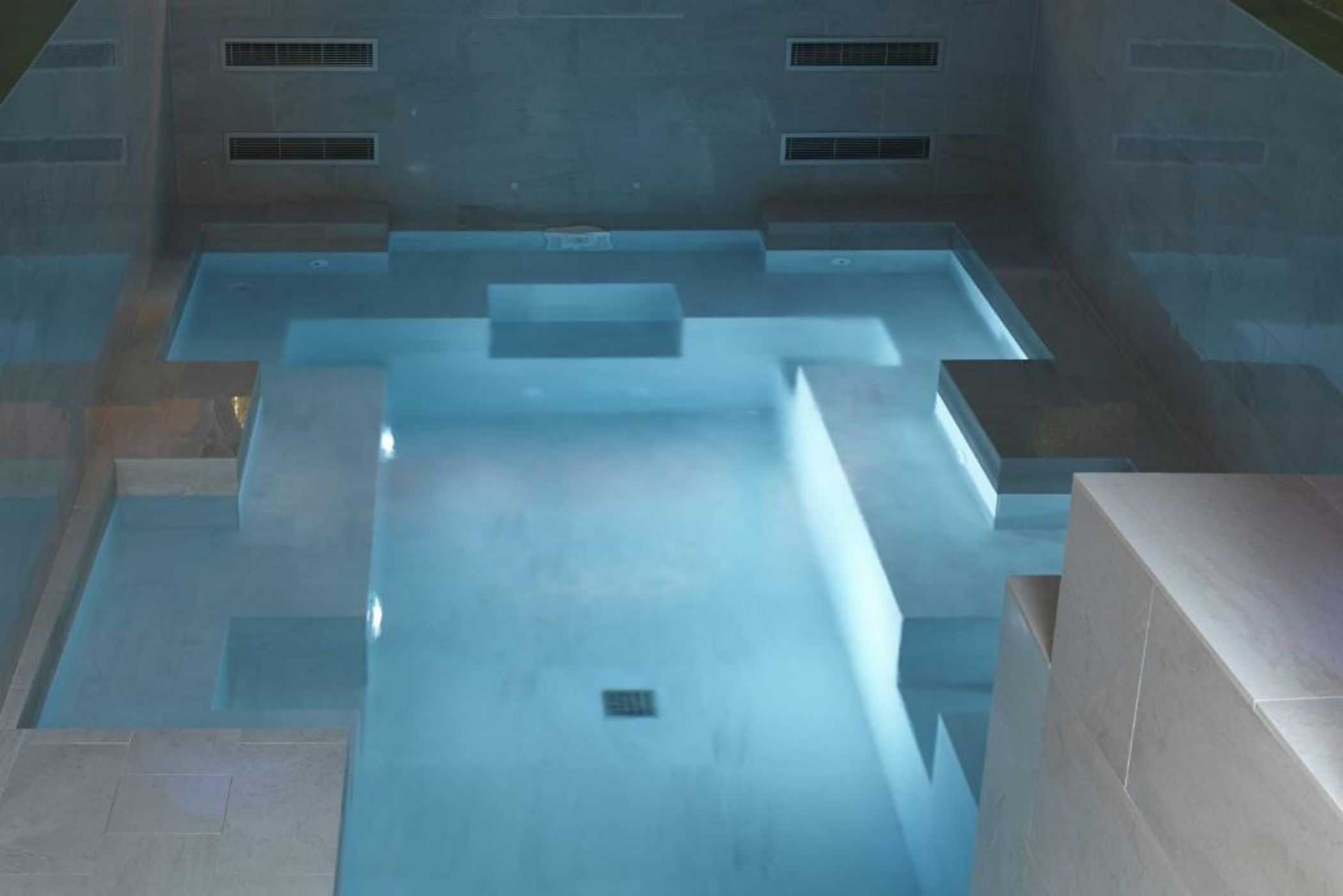 Cour des Loges Lyon, a Radisson Collection Hotel