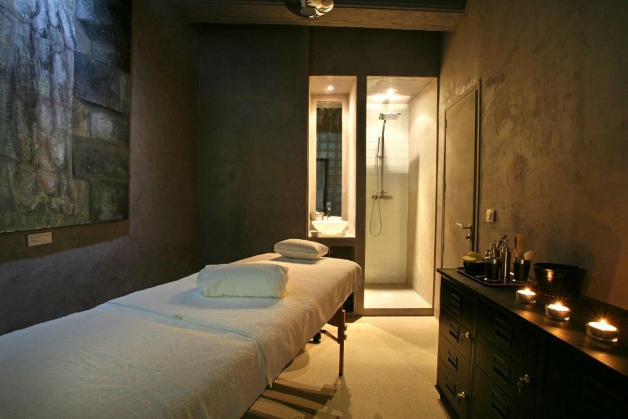 Cour des Loges Lyon, a Radisson Collection Hotel