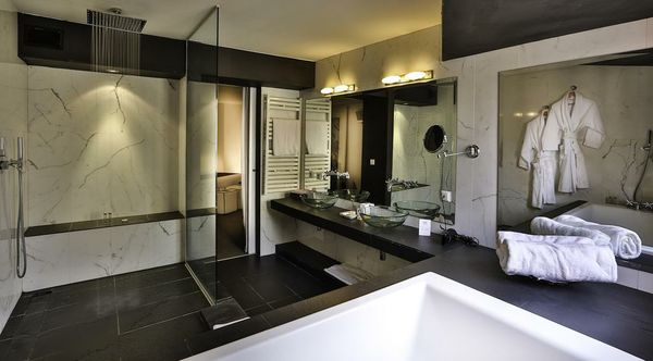 Bab Hotel