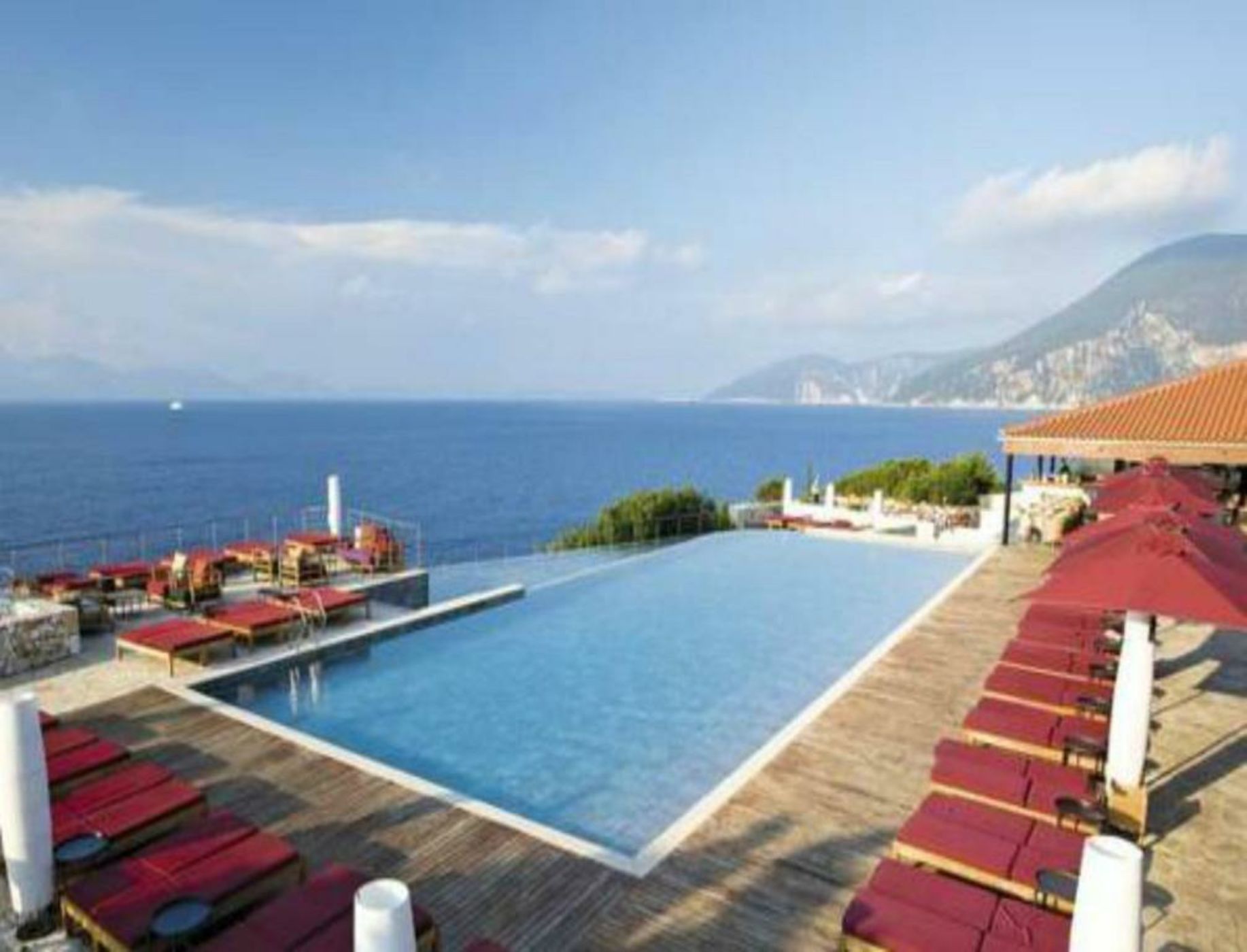 Emelisse Nature Resort