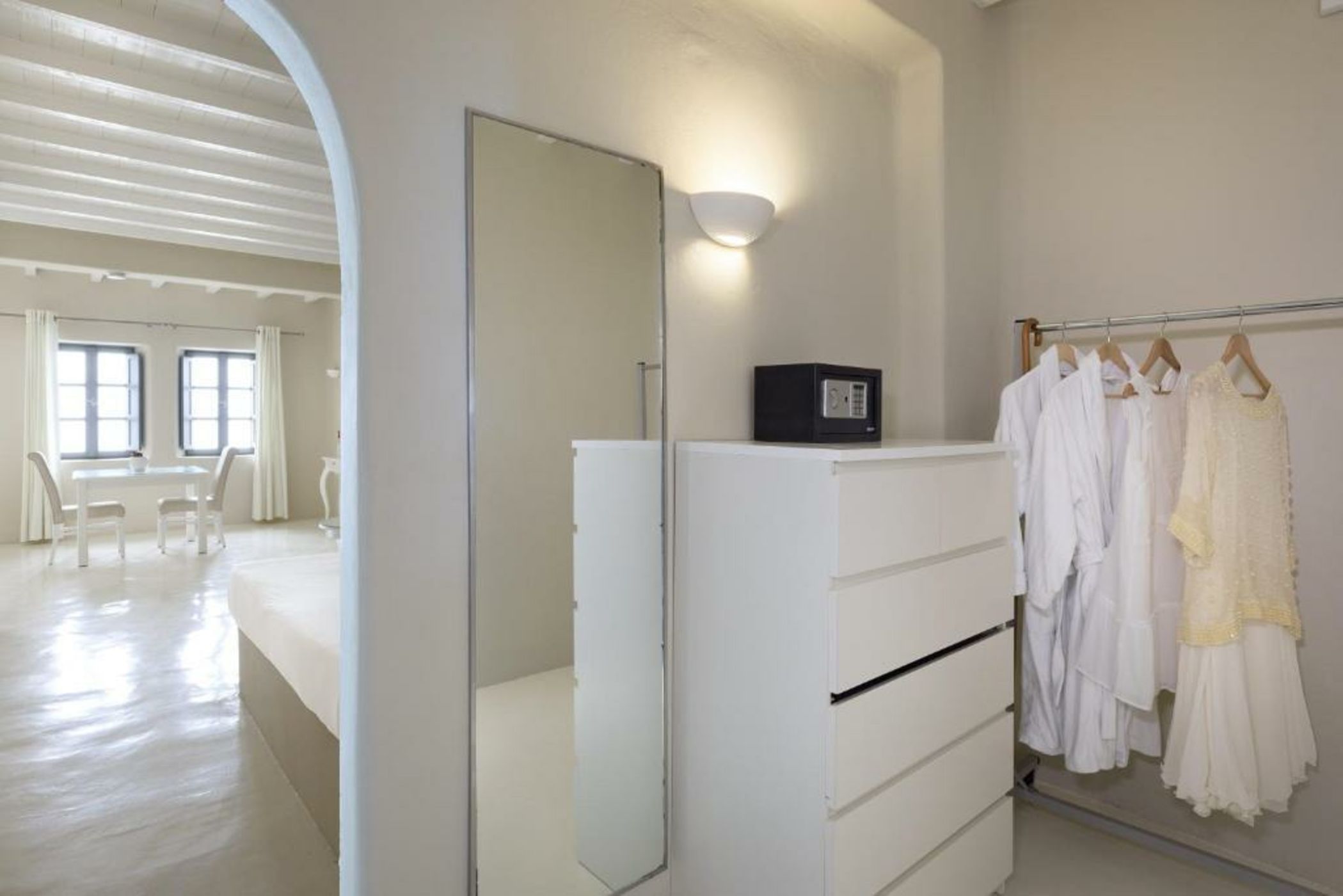 Carpe Diem Santorini