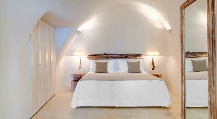 Mystique, a Luxury Collection Hotel, Santorini