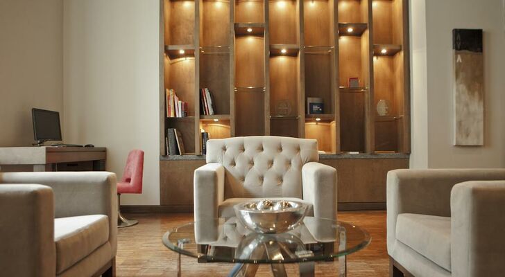 Hotel 71