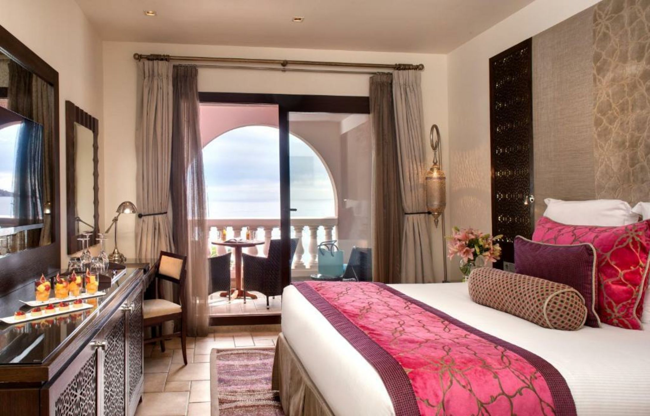 Tiara Miramar Beach Hotel & Spa